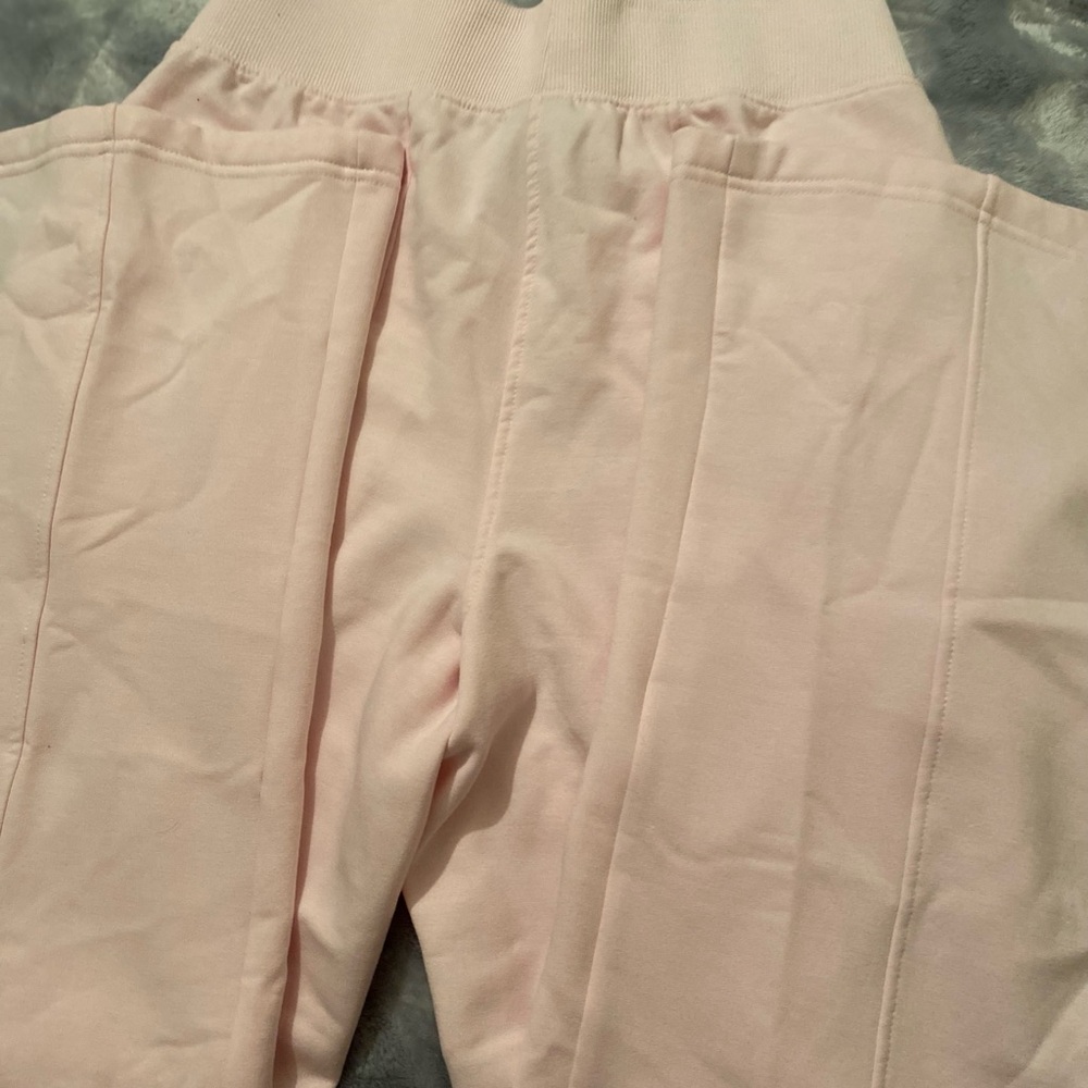Avia Soft Pink Apparel